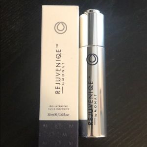 Monat rejuvenique oil